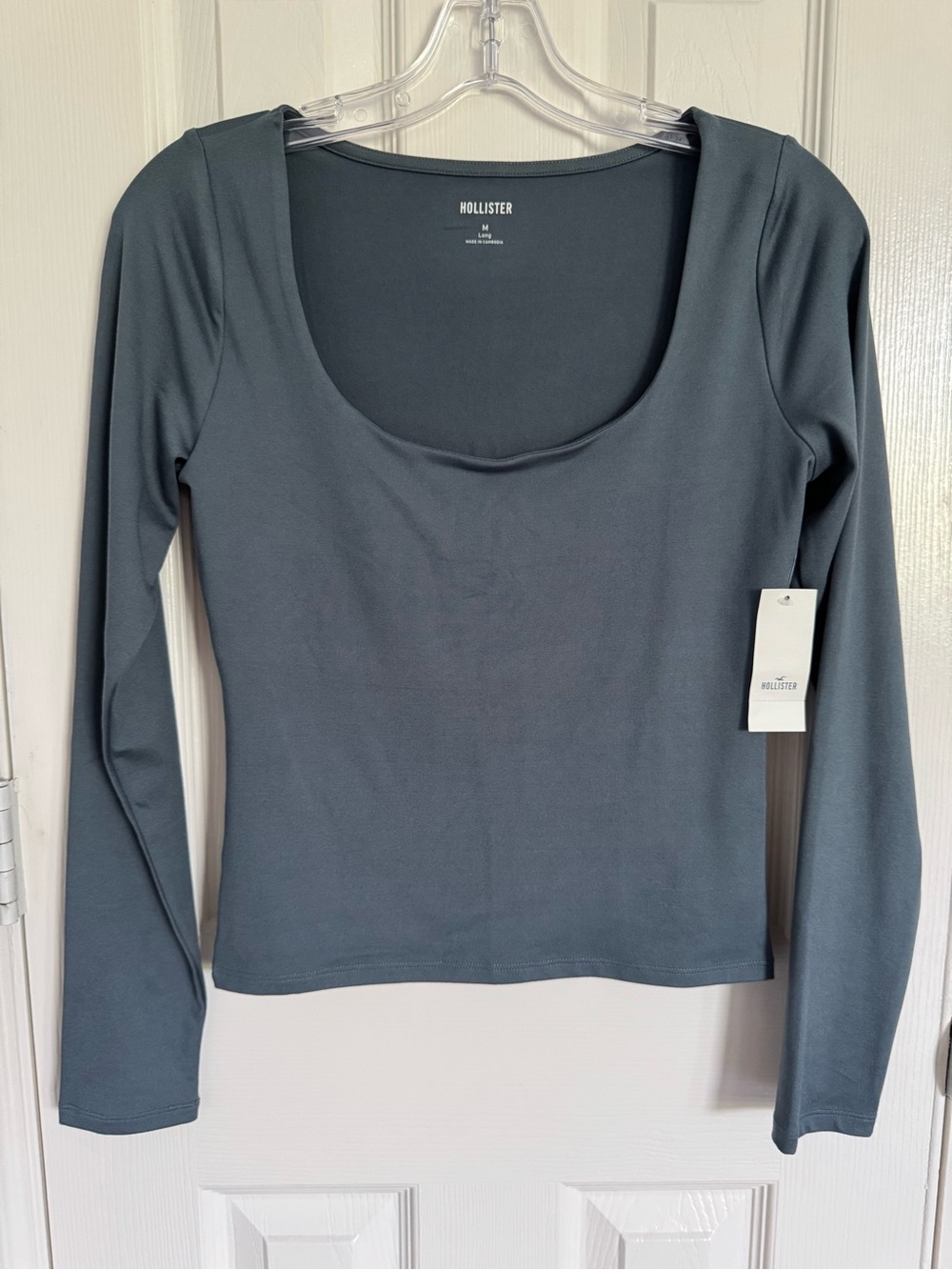NWT Hollister Women's Long Sleeve Scoop Neck Top - Slate Blue Gray